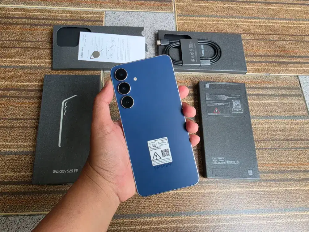 Samsung S25 FE 512 GB Mulus 99% Garansi Resmi 1 bulan