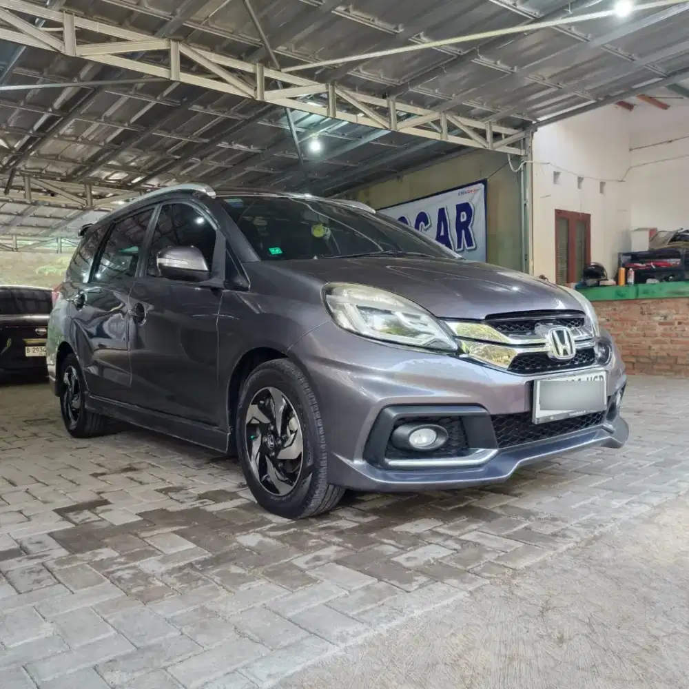 Dijual cepat ‼️Honda Mobilio RS CVT 2015