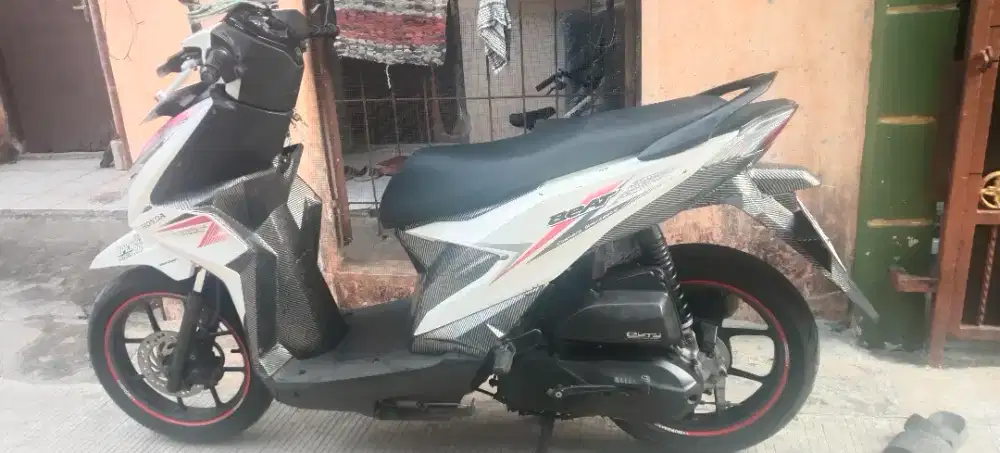 Jual motor lagi butuh duit,..