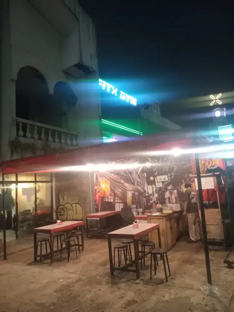 DIBUTUHKAN KARYAWAN DIMSUM CORNER