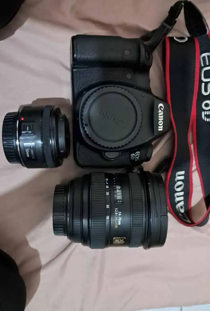 KAMERA/CAMERA CANON 6D WIFI + LENSA FIX 50mm F1,8