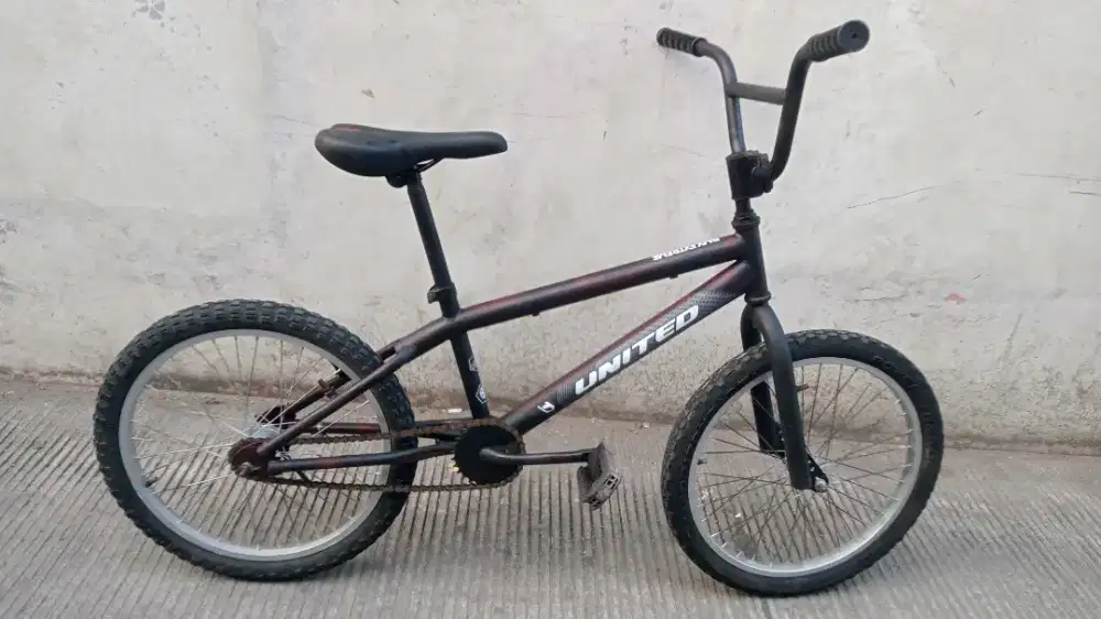 Sepeda BMX ukuran 20 Rem Torpedo