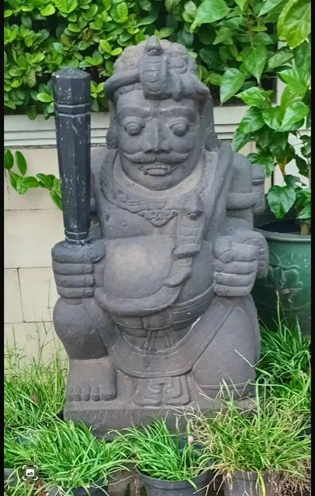 Patung Gupolo Drawapala