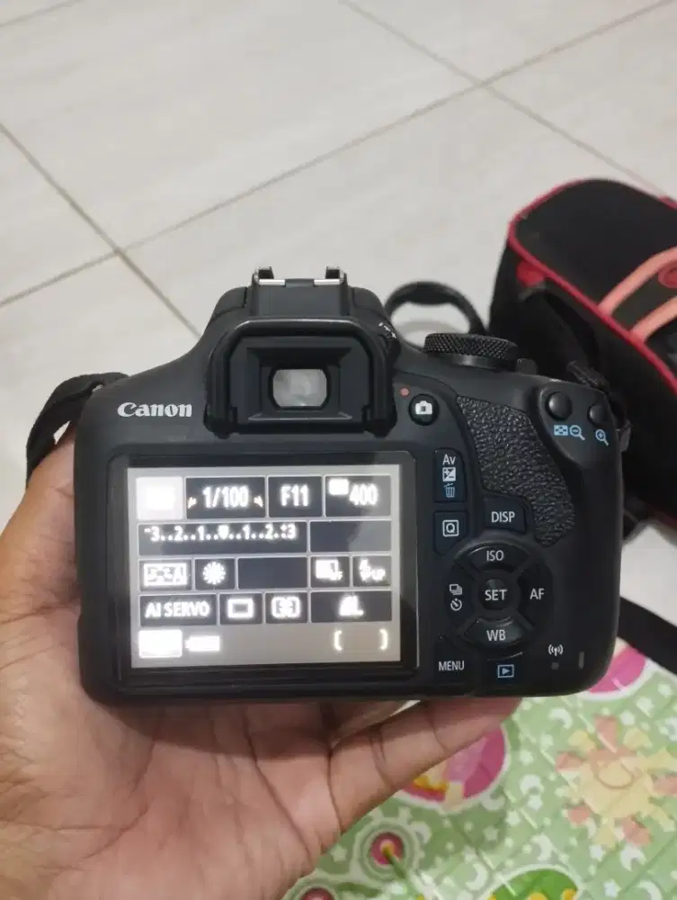 Jual Kamera DSLR Canon EOS 2000D