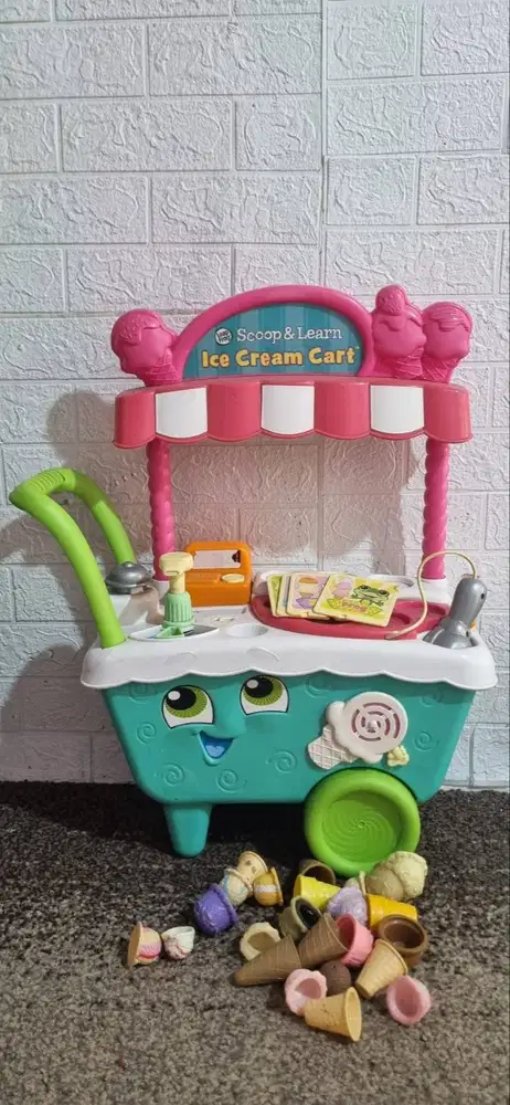 Leapfrog scoop and learn ice cream cart mainan gerobak eskri