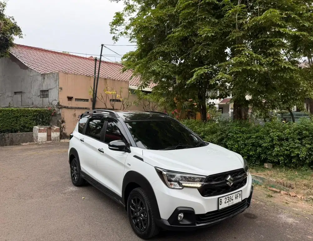 Suzuki XL7 Alpha Kuro Hybrid 2026 Matic Low Km