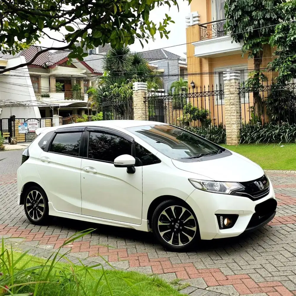 Jazz 2016 Honda jazz rs 1.5AT
