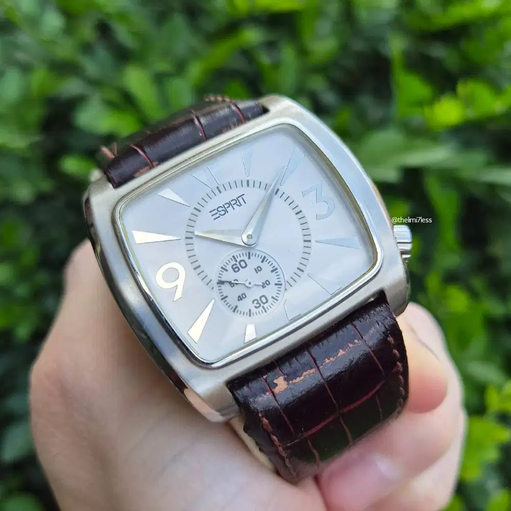 Jam tangan Esprit quartz sub seconds tank ref 805