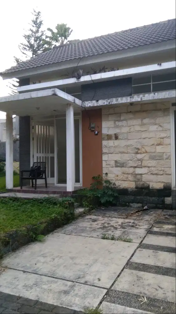 Jual Rumah Hook Tanah Luas