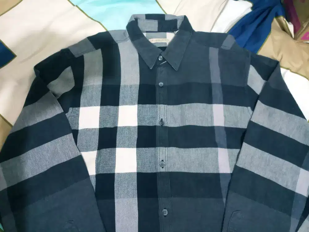 BURBERRY Kemeja Soft Flanel Ori Likenew Lv Gucci Louis Vuitton Rolex
