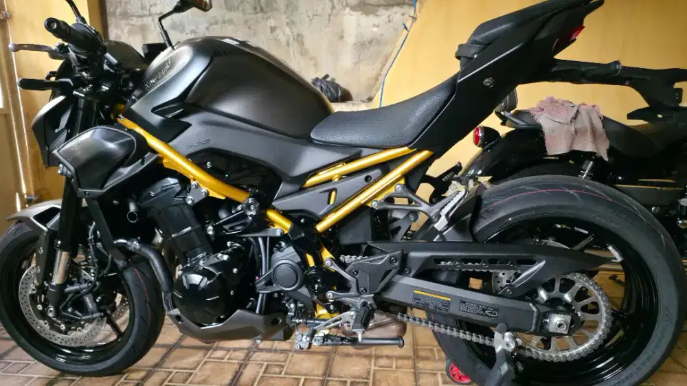 Kawasaki Z900 Std