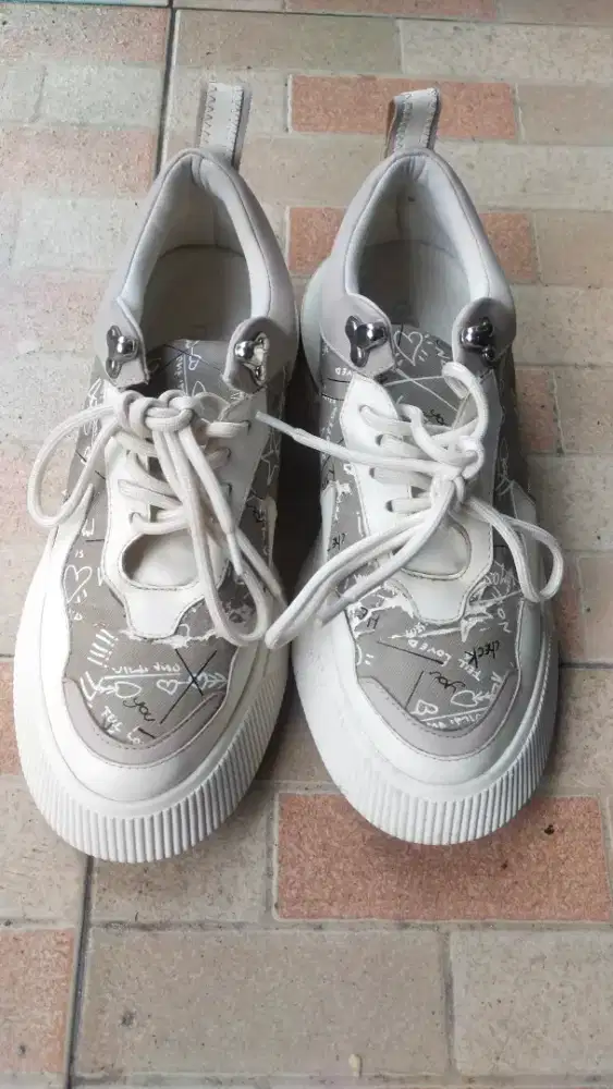 Preloved Sepatu Gosh