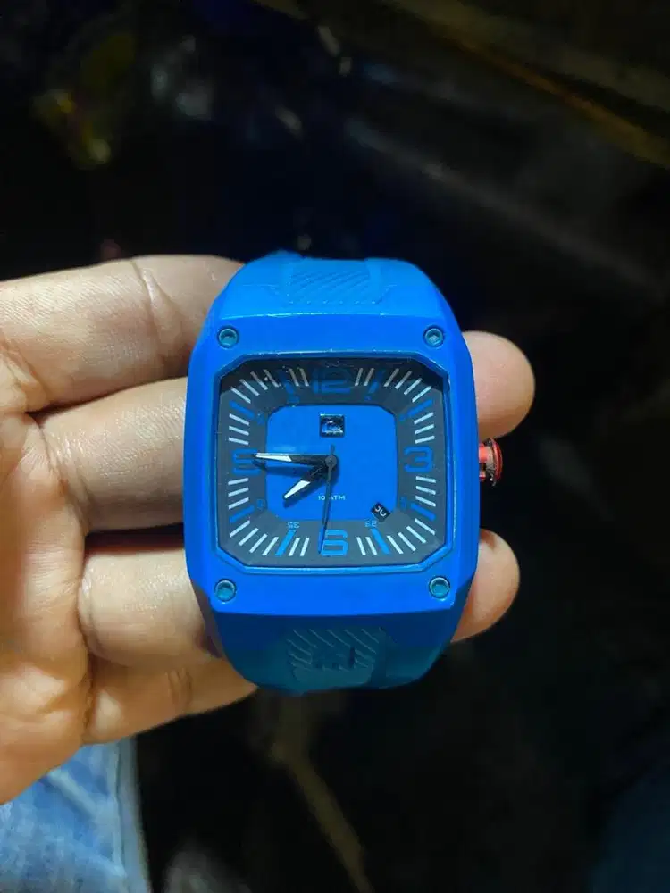Jam quiksilver tactik