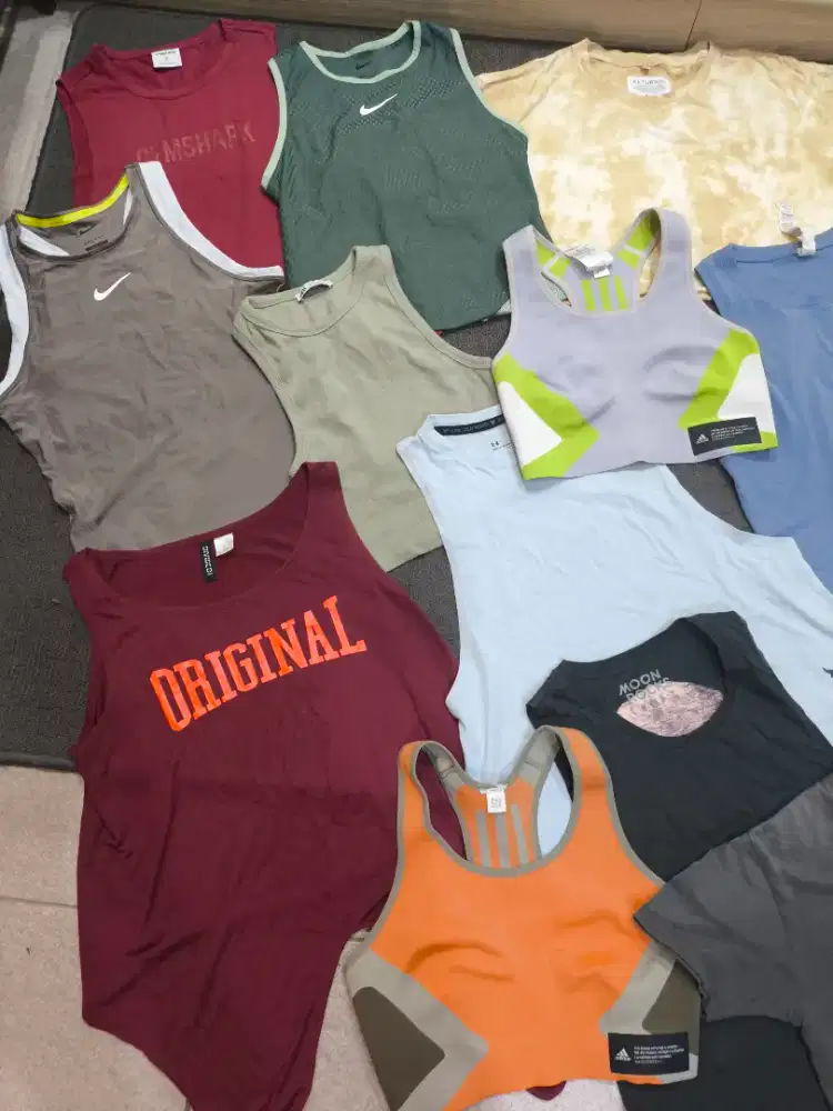 KAOS OLAH TAGA/SANTAI WANITA MEREK2 TERKENAL ORIGINAL PRELOVED