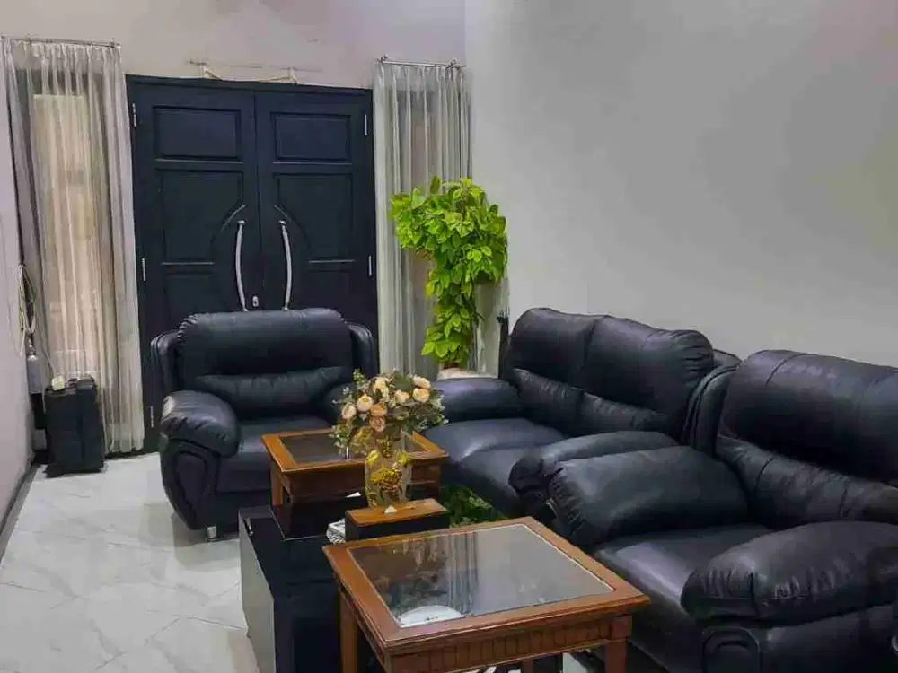Rumah Siap Huni Jl.veteran Kebomas Gresik