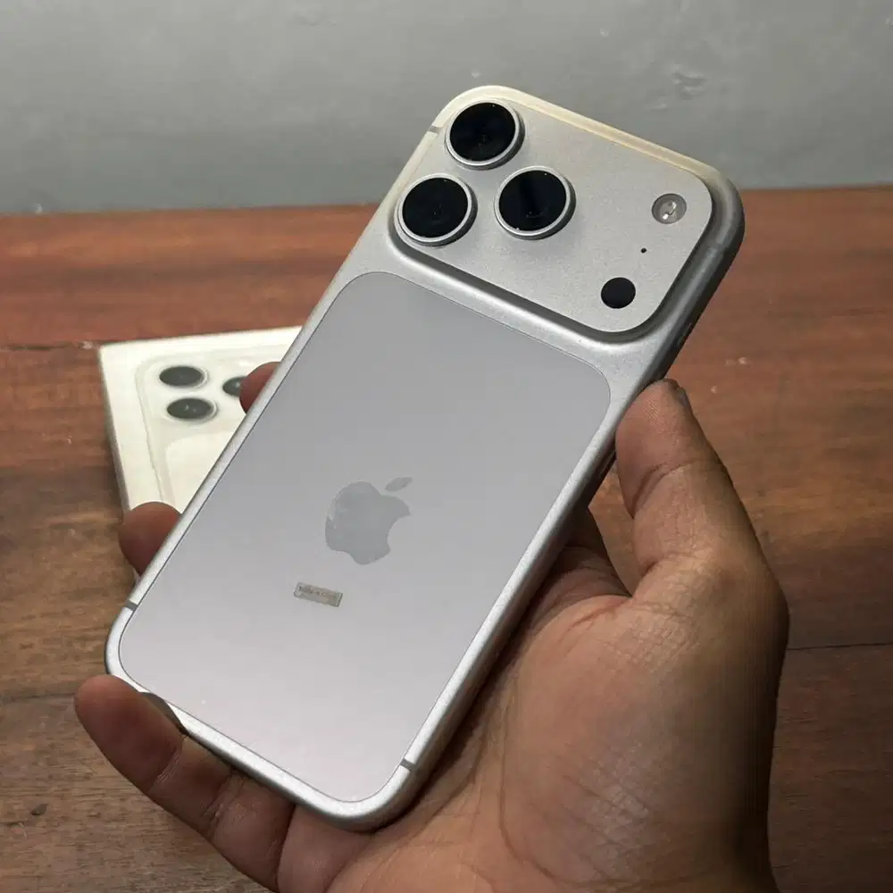 Iphone 17 Pro Like New Parah Garansi Resmi On