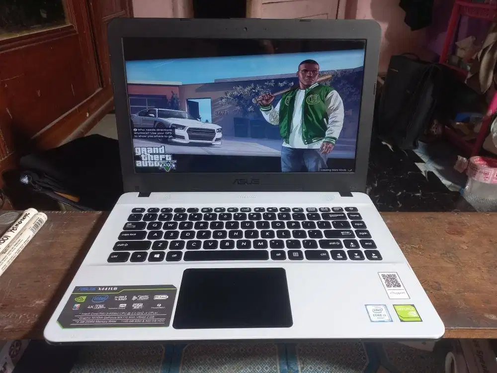 ASUS X441U INTEL i3 NVIDIA RAM 8 GB SSD+HDD FULLGAMING