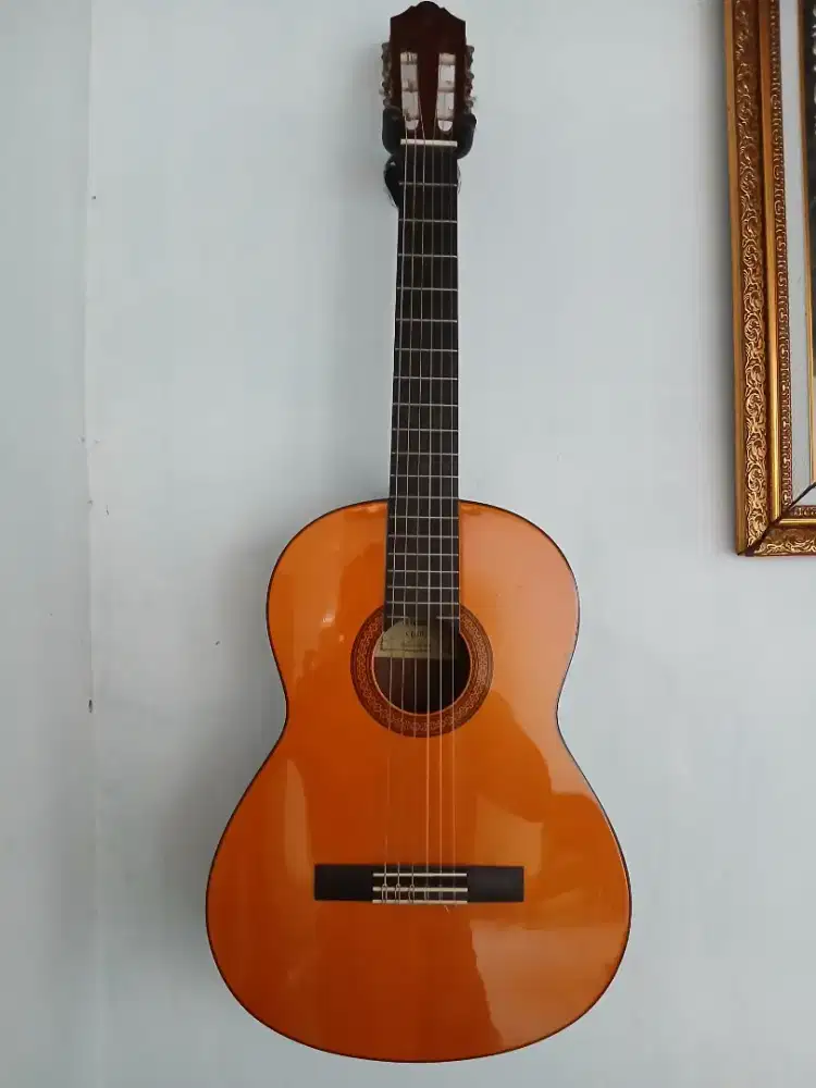 Gitar Yamaha Classic CG-105