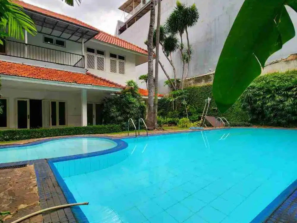 Dijual Rumah di jalan Solo,Menteng Jakarta Pusat.