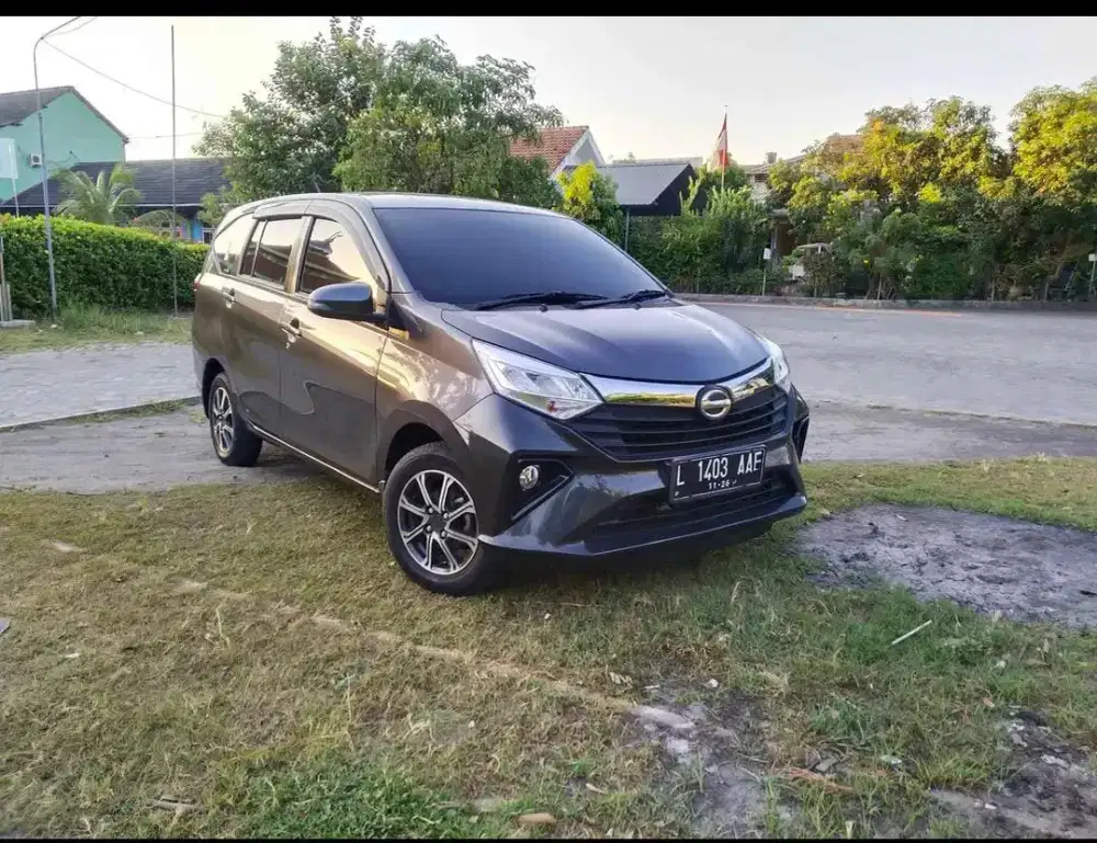 Daihatsu Sigra R 1.2 manual 2021