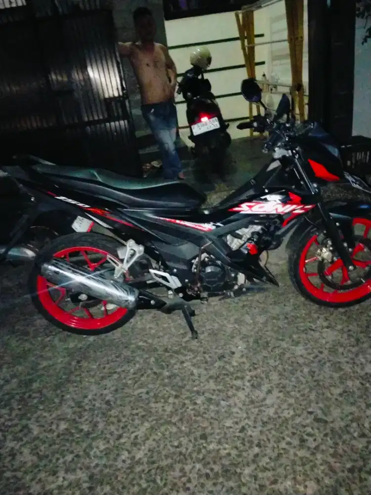 Di jual cepat motor Sonic km rendah