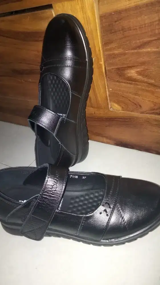 sepatu rohde wanita