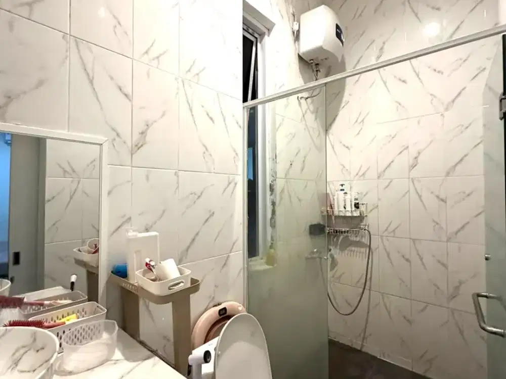 LDP 0124 Dijual / For Sale Rumah 2 Lantai Siap Huni Area Lakarsantri Wisma Lidah Kulon Surabaya