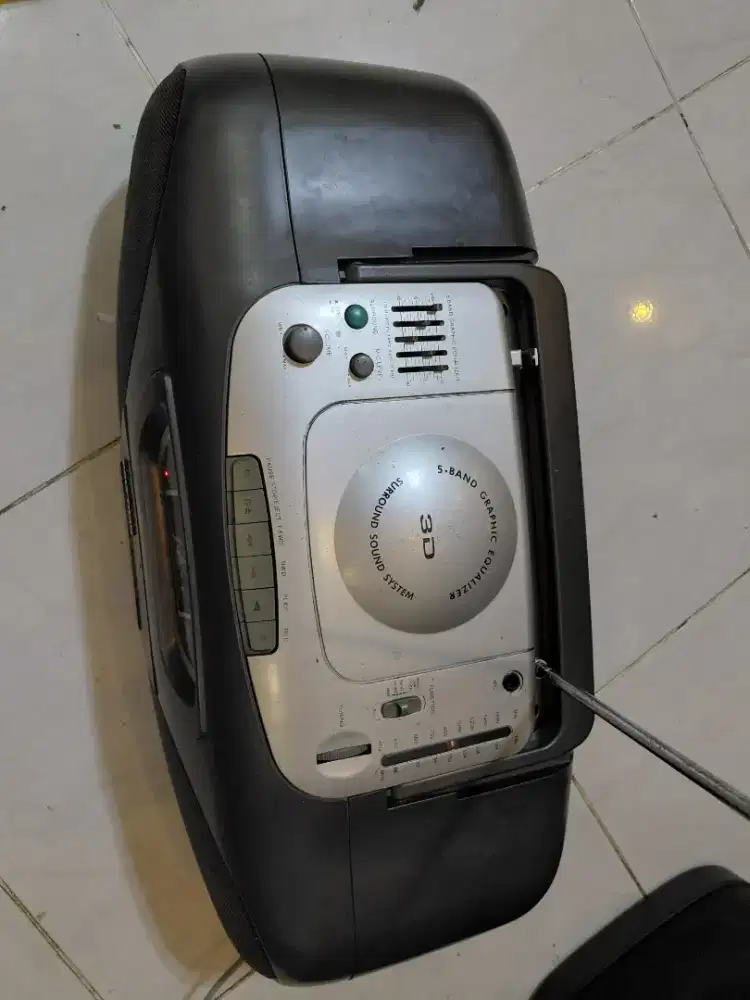 Radio polytron bagus