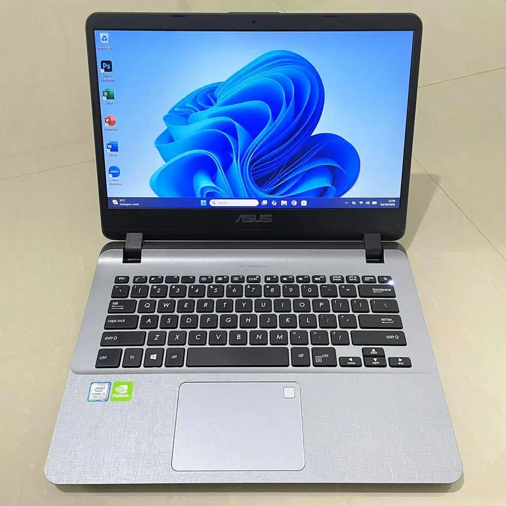 Laptop i5-8250U Nvidia MX130 / RAM 8GB / SSD 128GB + 1TB MULUS!!!