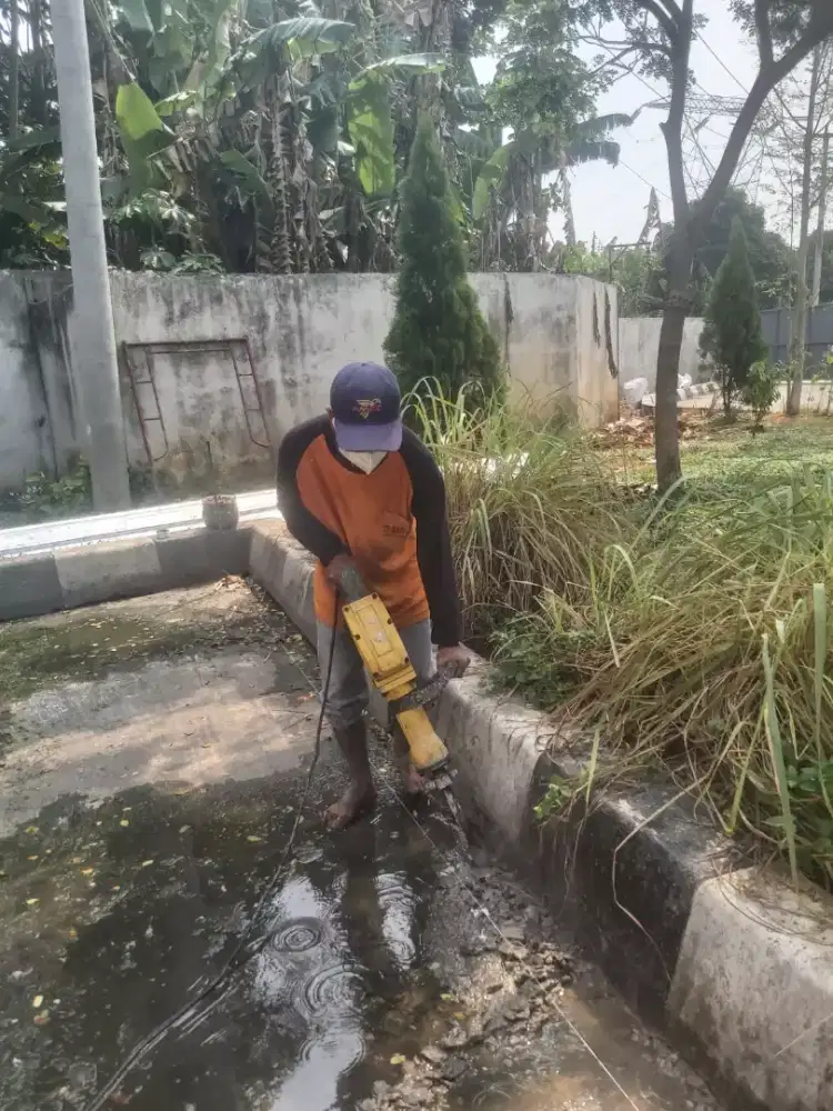 Jasa tukang bangunan harian +borongan