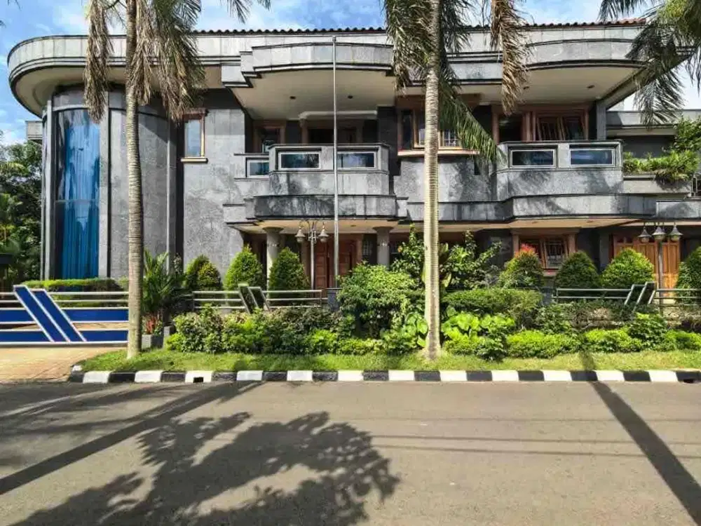 Rumah di Tanjung Barat Indah Jakarta Selatan