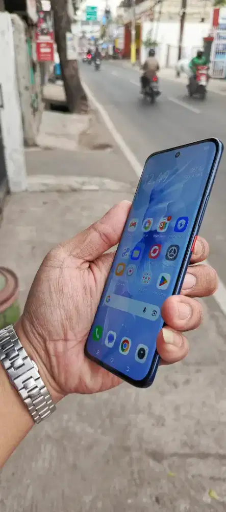 iTel s25 ultra 8+5/128gb