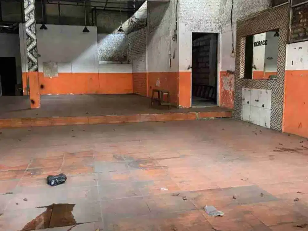 Rumah cocok Untuk Usaha di Gatot Subroto Bandung