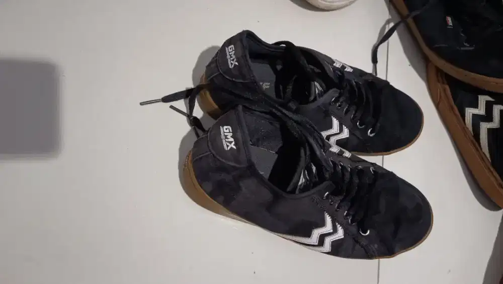 Sepatu 100 Ribuan Aja ORI