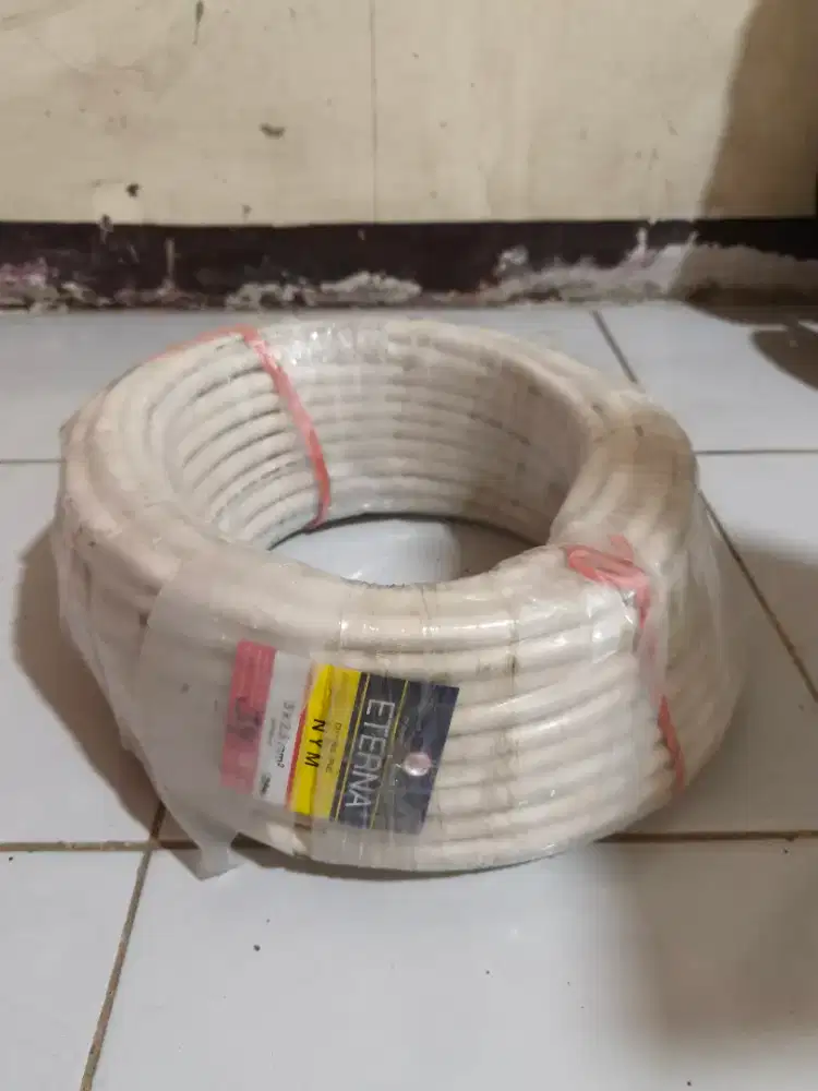 Kabel eterna potongan