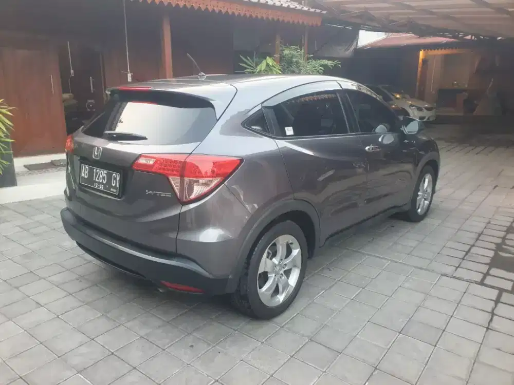 HRV E 2016 MATIC TANGAN PERTAMA