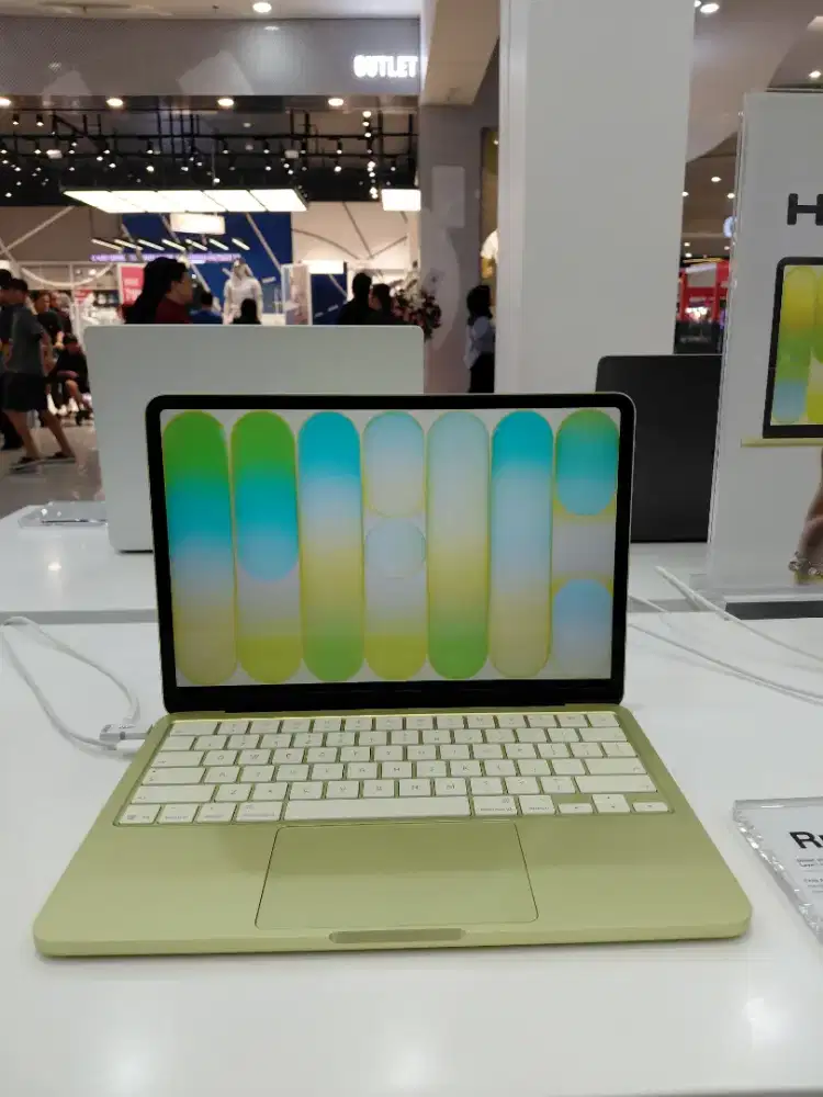 MACBOOK NEO 256GB