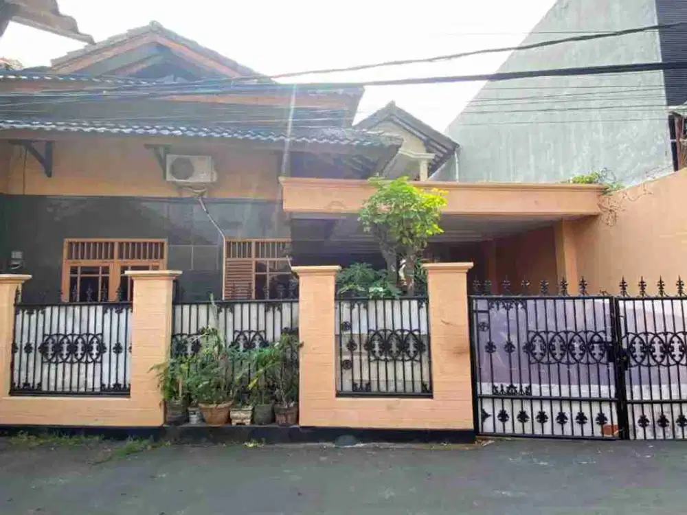 Di jual Rumah Murah Tanah Luas Dekat Kampus Cocok Untuk Kost