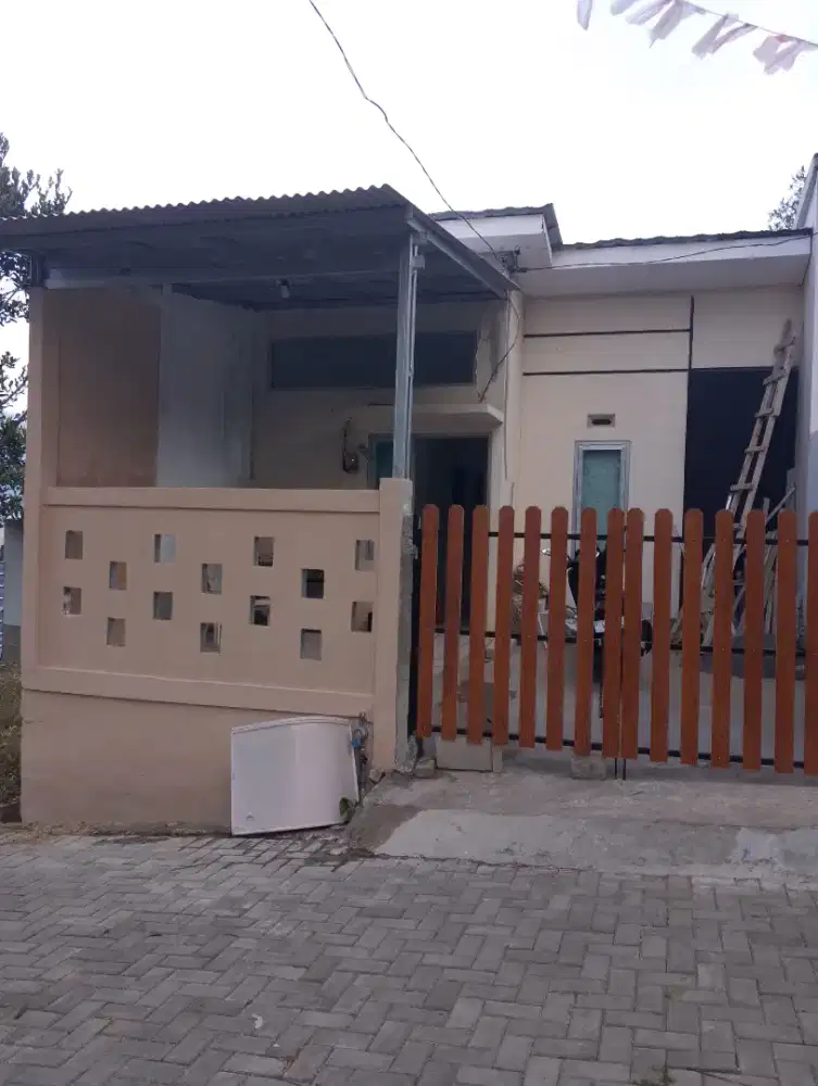 Disewakan rumah baru