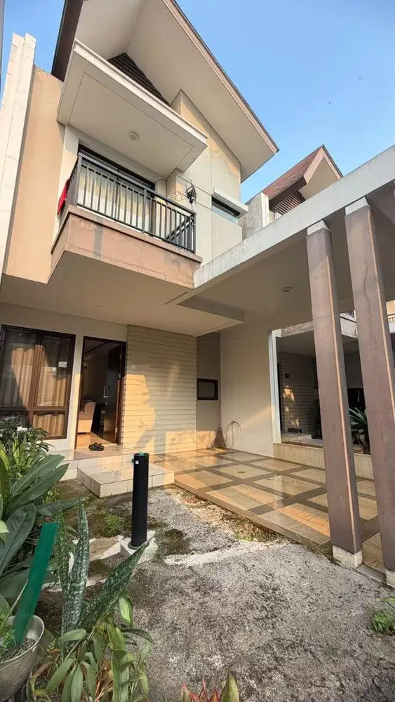 Disewakan rumah 2 lantai dengan furnish di podomoro