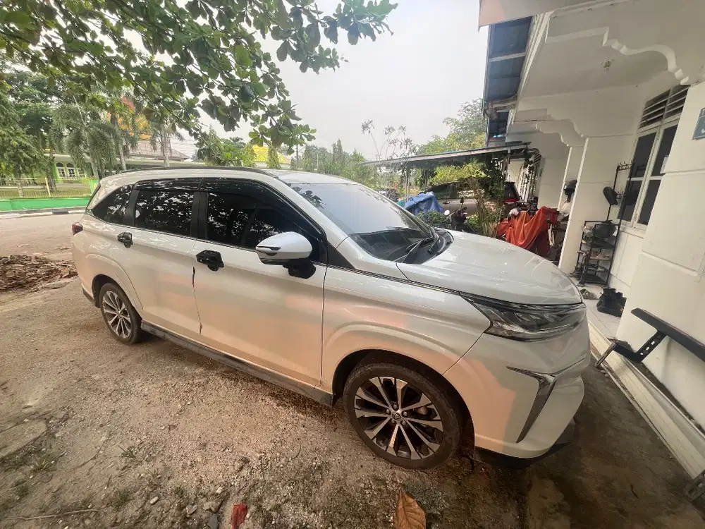 Mobil Toyota Veloz 1.5 Q