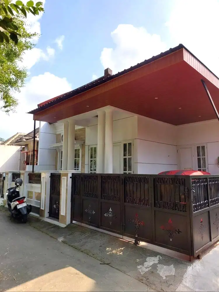 Rumah Hook Bonus Furniture dekat Jalan Purbaya