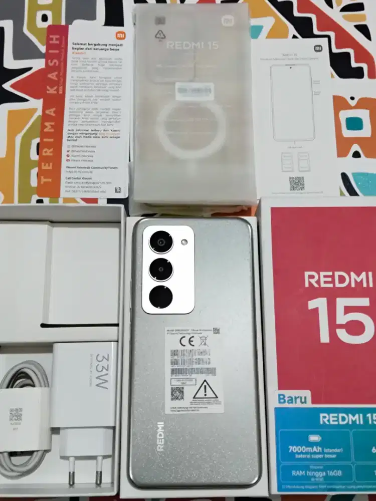 Redmi 15 ram 8/128 fullset ori no minus 
Masih bergaransi resmi