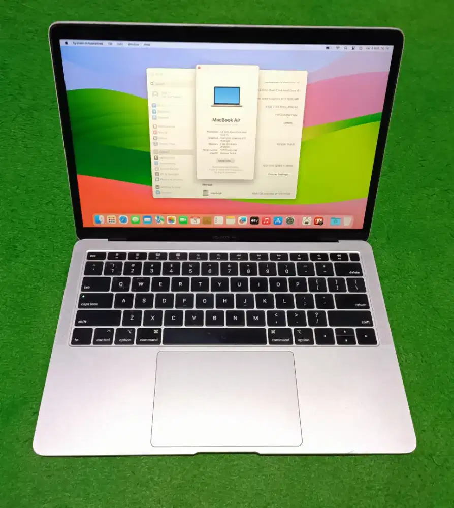 Apple MacBook Air 2019 i5 8/128 GB Silver Murah