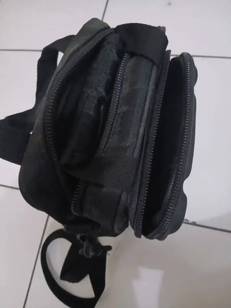 Dijual Tas Selempang Universal