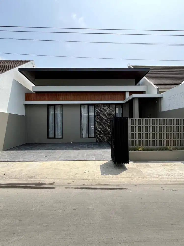 Rumah Luas Bonus Furniture dekat Jalan Besi Jangkang