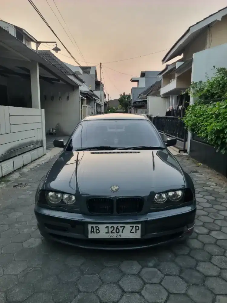 BMW 318i e46 tahun 2000