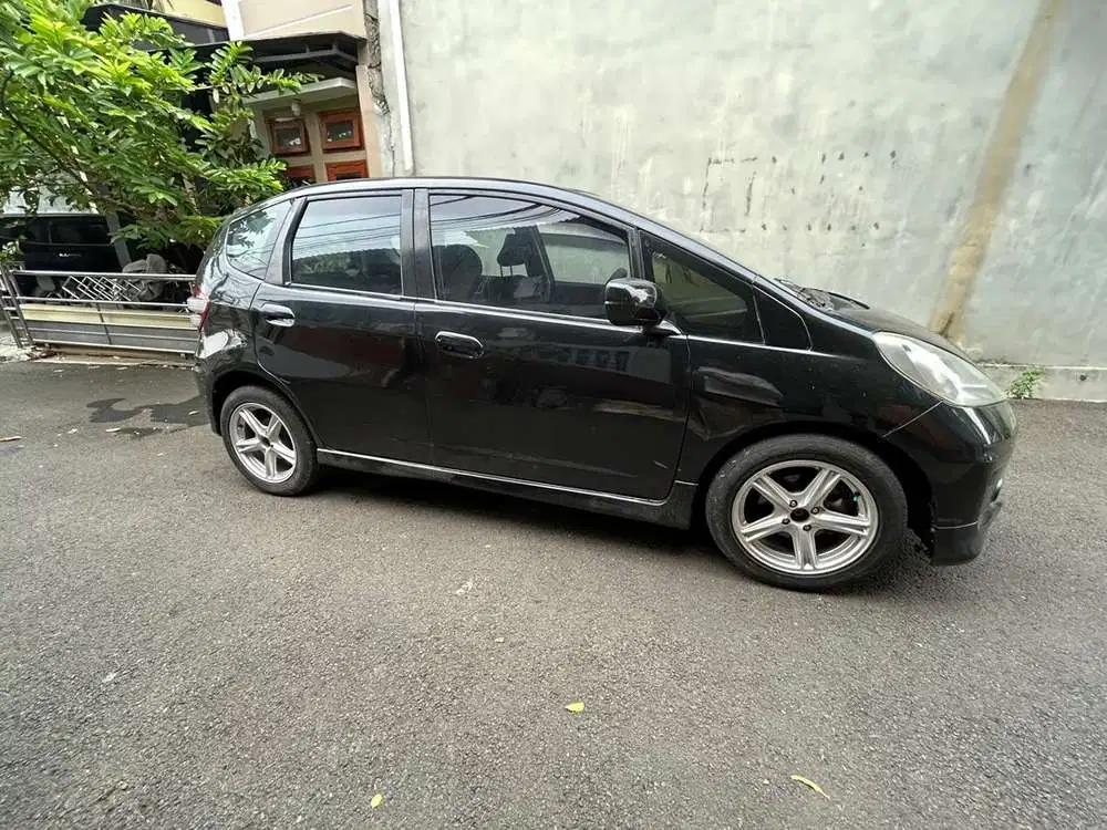 Dijual Honda Jazz 2010 E Bensin