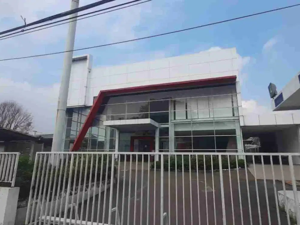 Dijual / Disewa ex Showroom di Jl. perintis Kemerdekaan, Kayu Putih, Pulo Gadung, Jakarta Timur