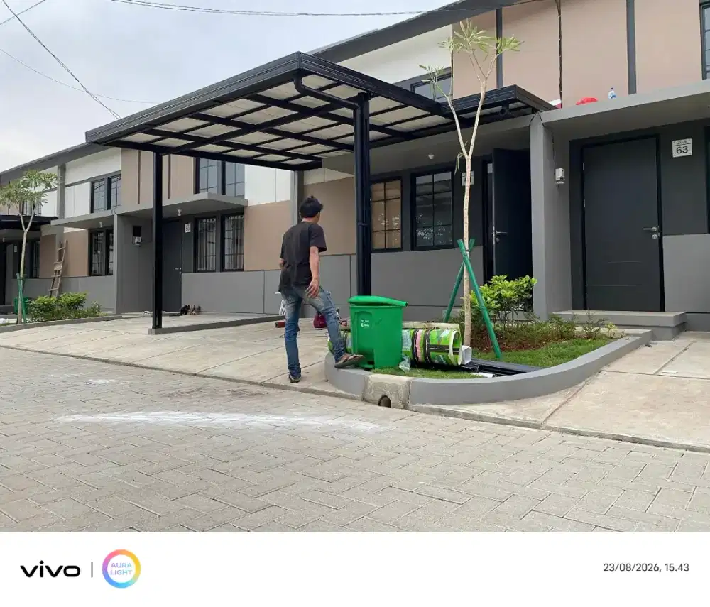 Pasang kanopi baja ringan